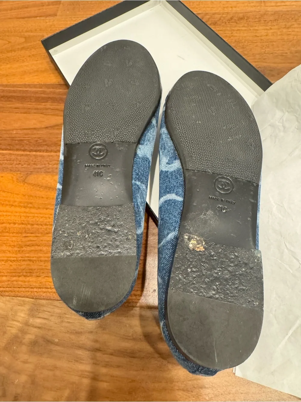 Chanel 2023 Printed Denim Blue White CC Logo Bow Tie Ballet Ballerina Flat